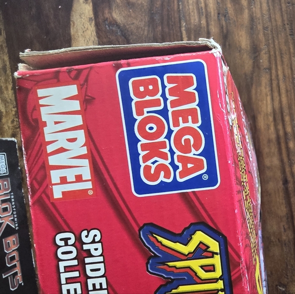 Rare NIB Mega Bloks Spiderman vs Venom - Picture 7 of 7
